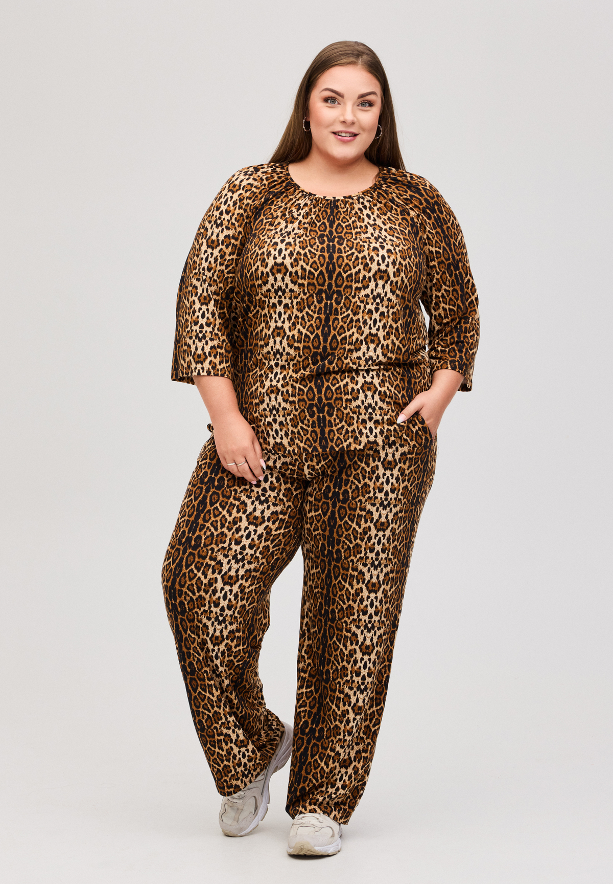 NO. 1 BY OX Bluse med leopardprint Bluser Brown Leopard print