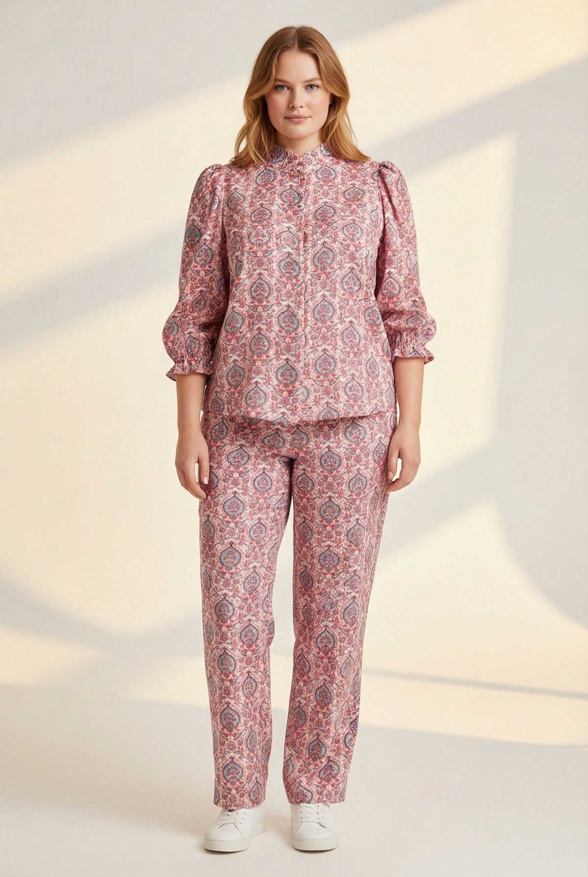 NO. 1 BY OX Bukser med vidde Bukser Pink paisley print