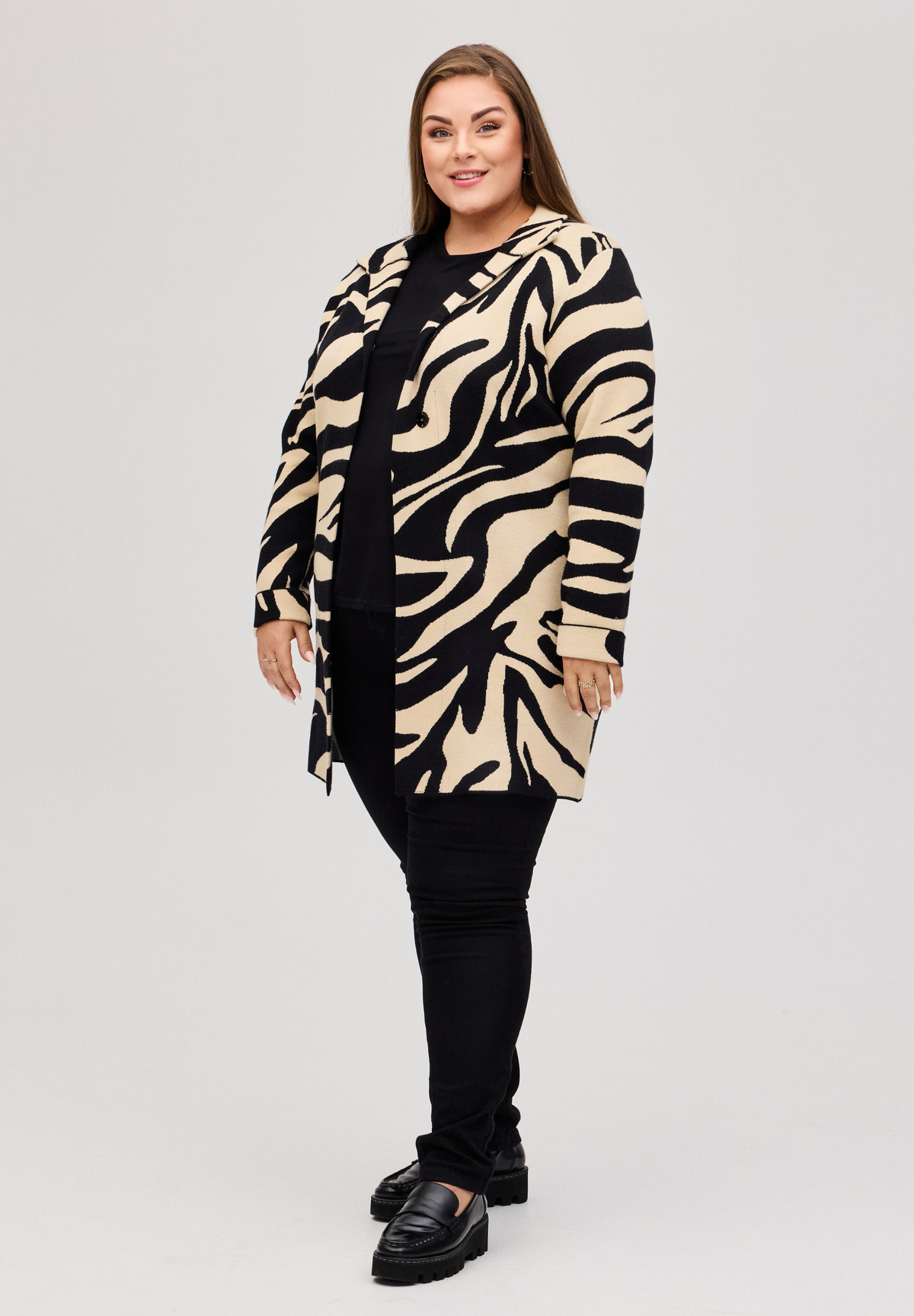 NO. 1 BY OX Cardigan med bindebånd Cardigans Camel Leo Print