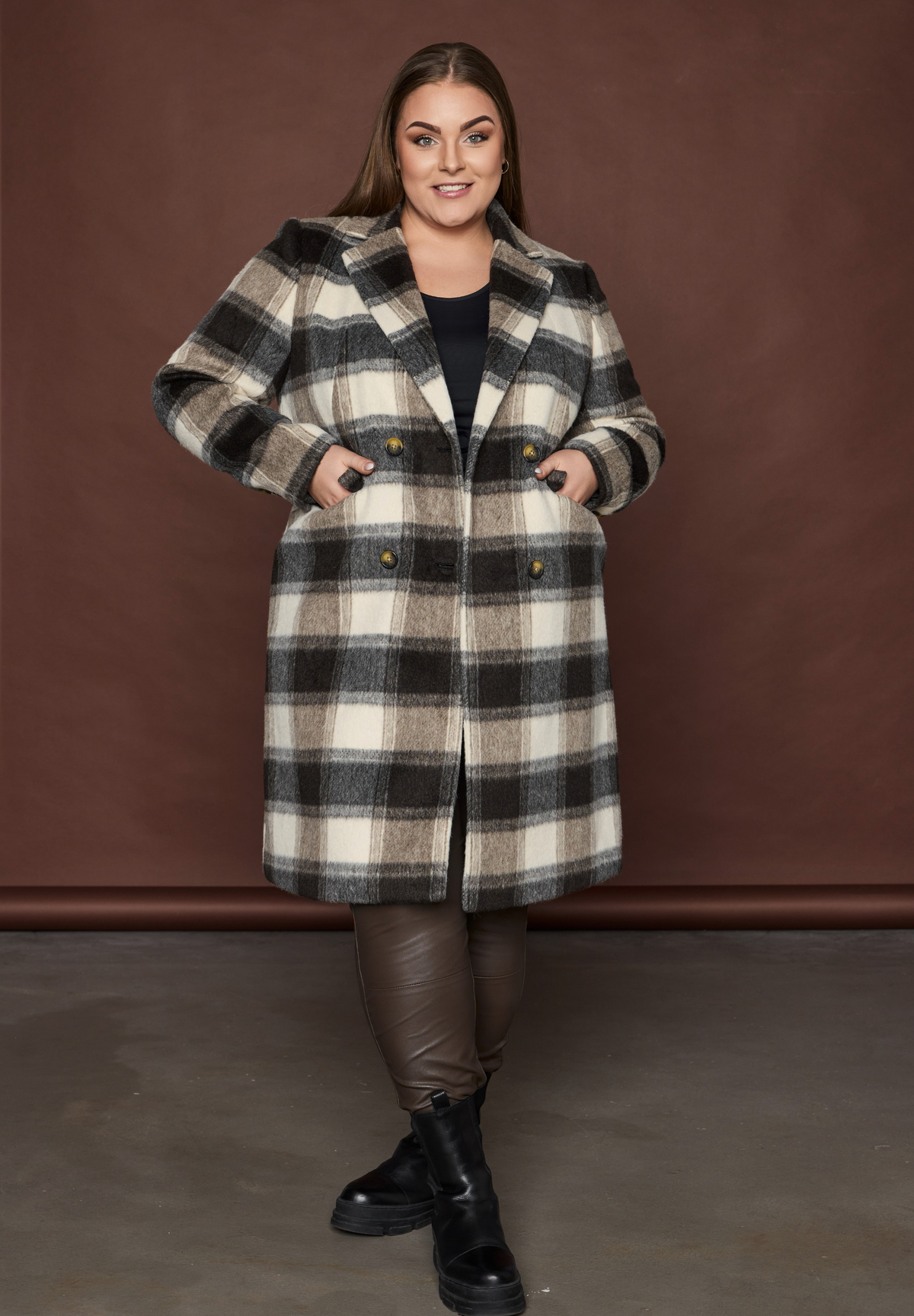 NO. 1 BY OX Klassisk uldfrakkemed tern Frakker Black and Grey check