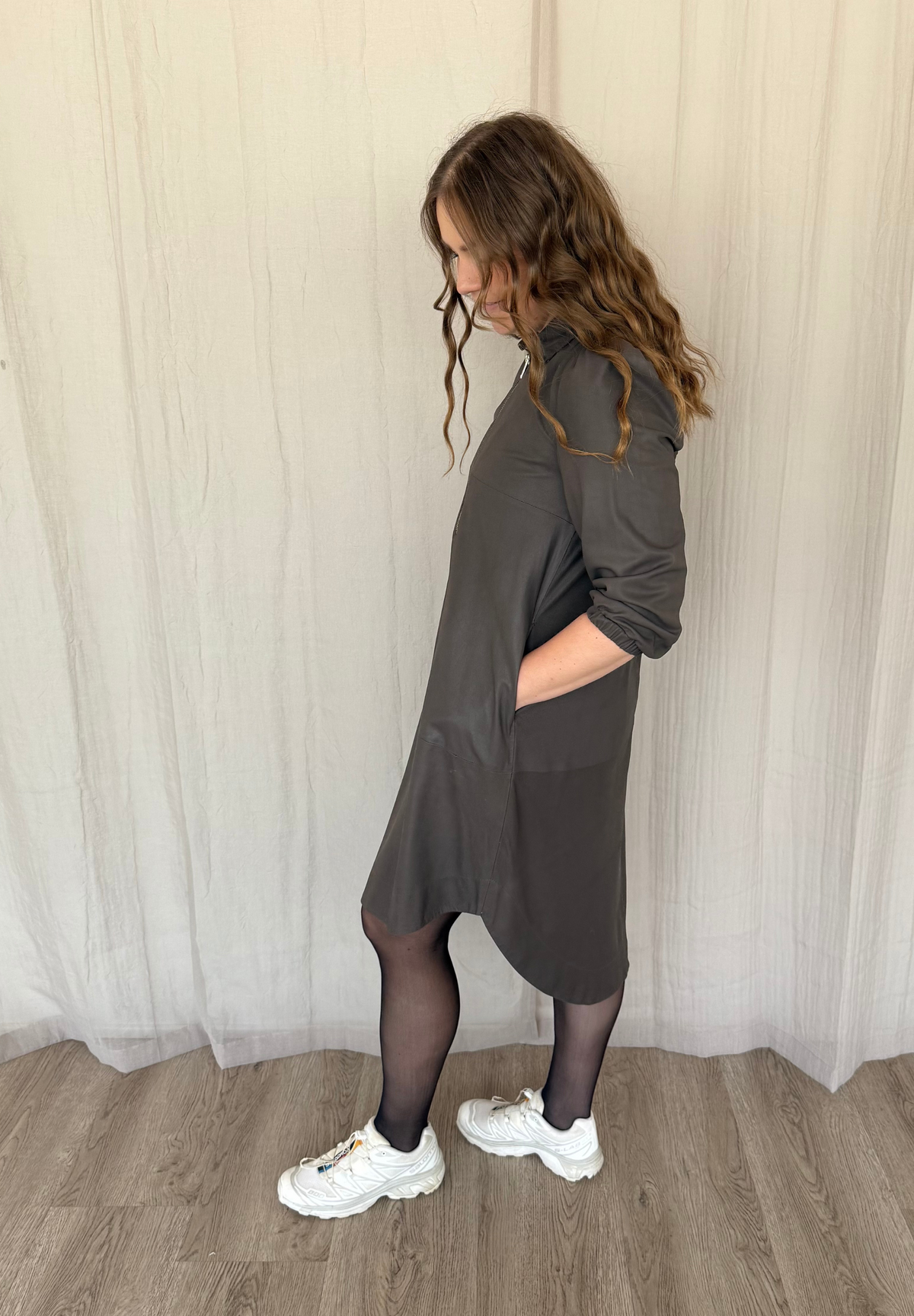 BTFCPH Læderkjole med 3/4 ærmer - KOLLEKTIONSSALG Kjoler Grå