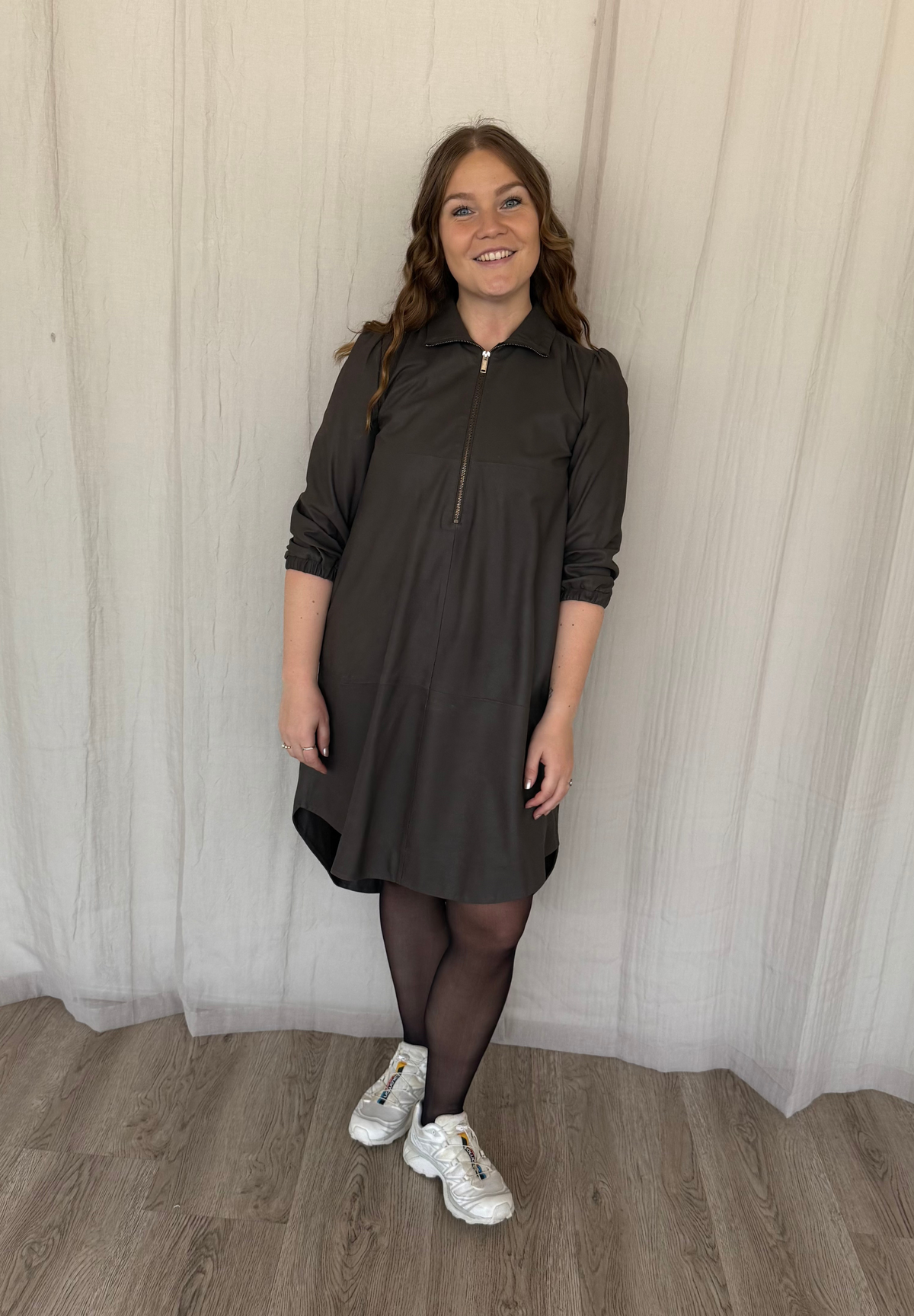 BTFCPH Læderkjole med 3/4 ærmer - KOLLEKTIONSSALG Kjoler Grå