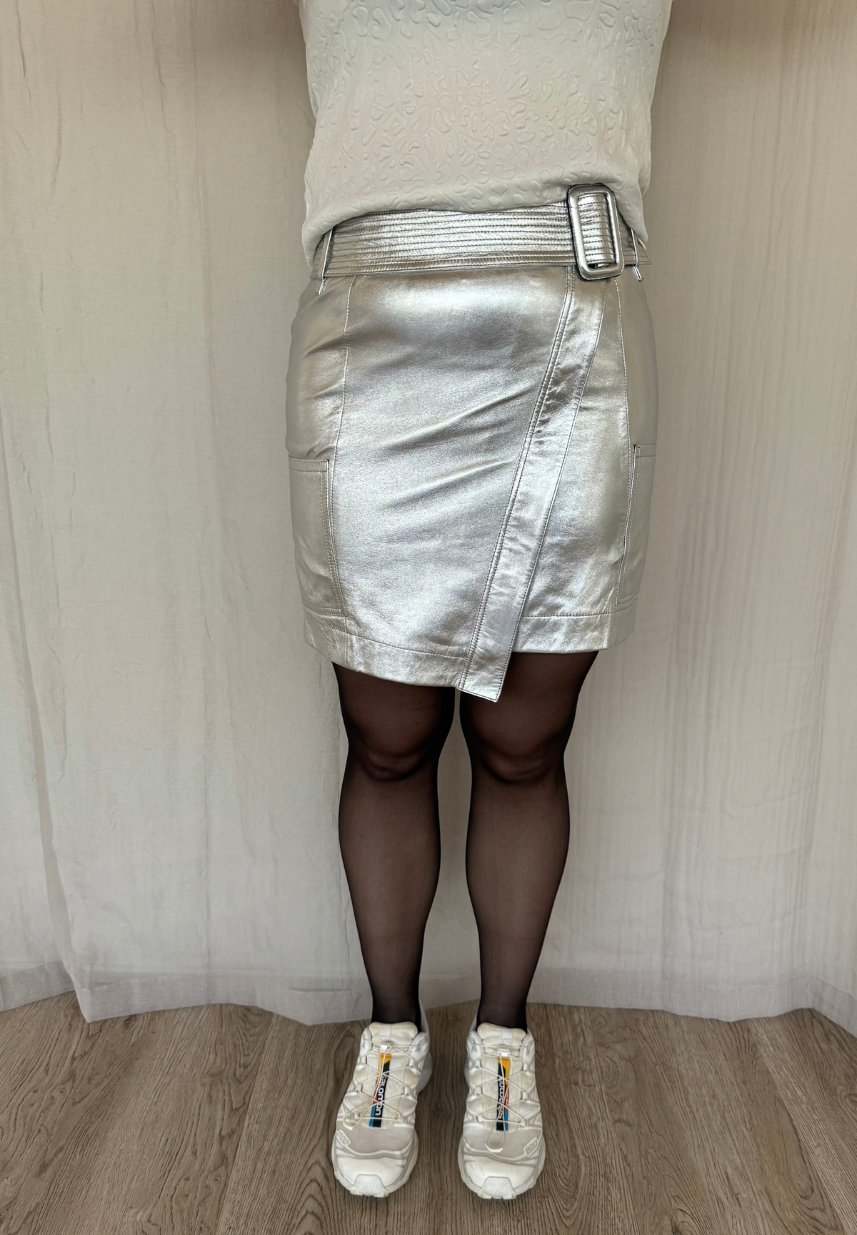 NOTYZ Lædernederdel med bælte - KOLLEKTIONSSALG Nederdele Grå