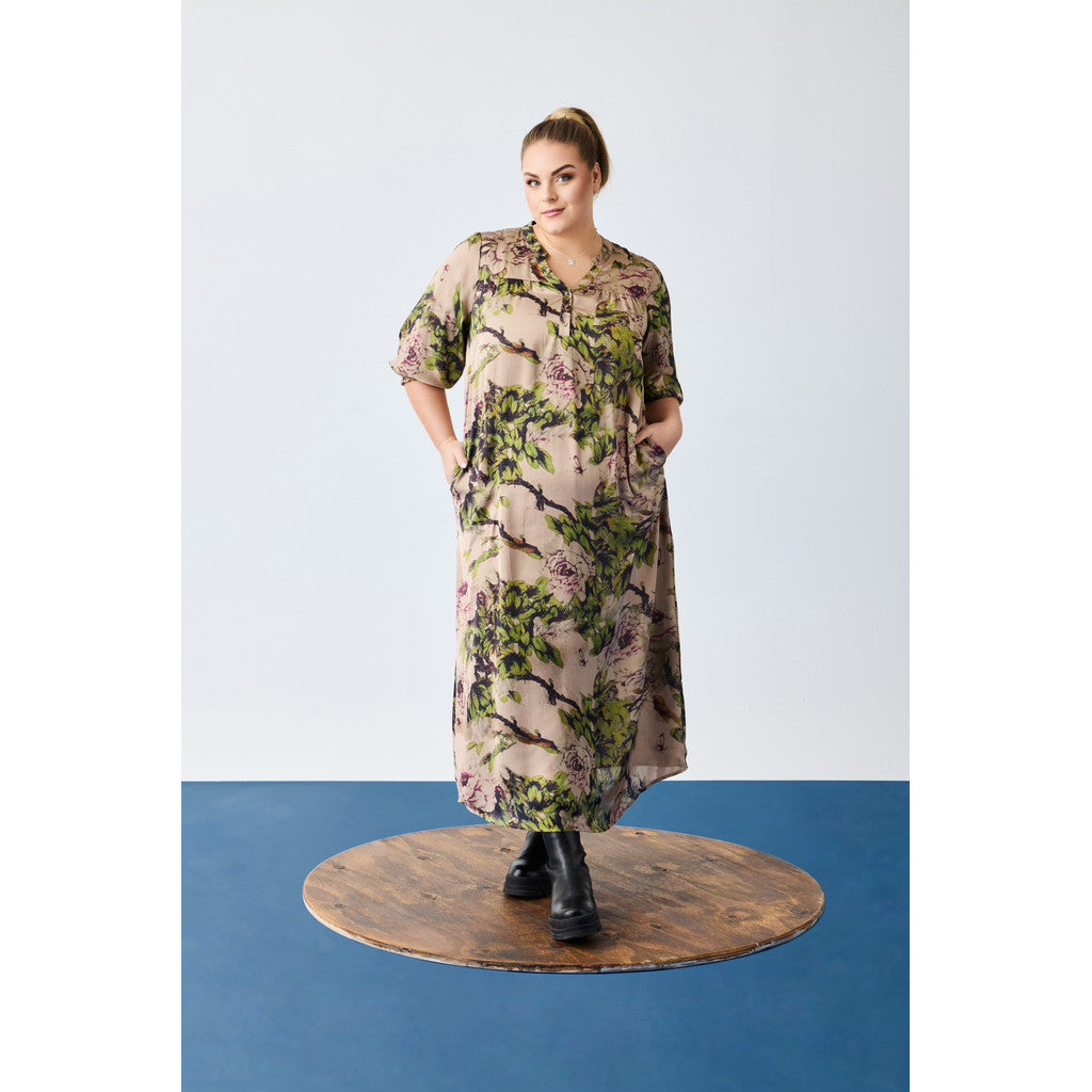 NO. 1 BY OX Lang kjole med lommer Kjoler Sand with Flower bush print