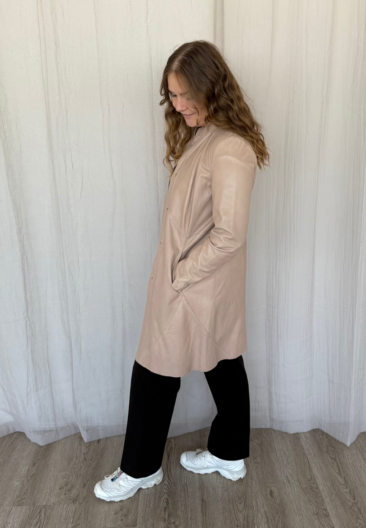 BTFCPH Lang læderjakke - KOLLEKTIONSSALG Kjoler Beige