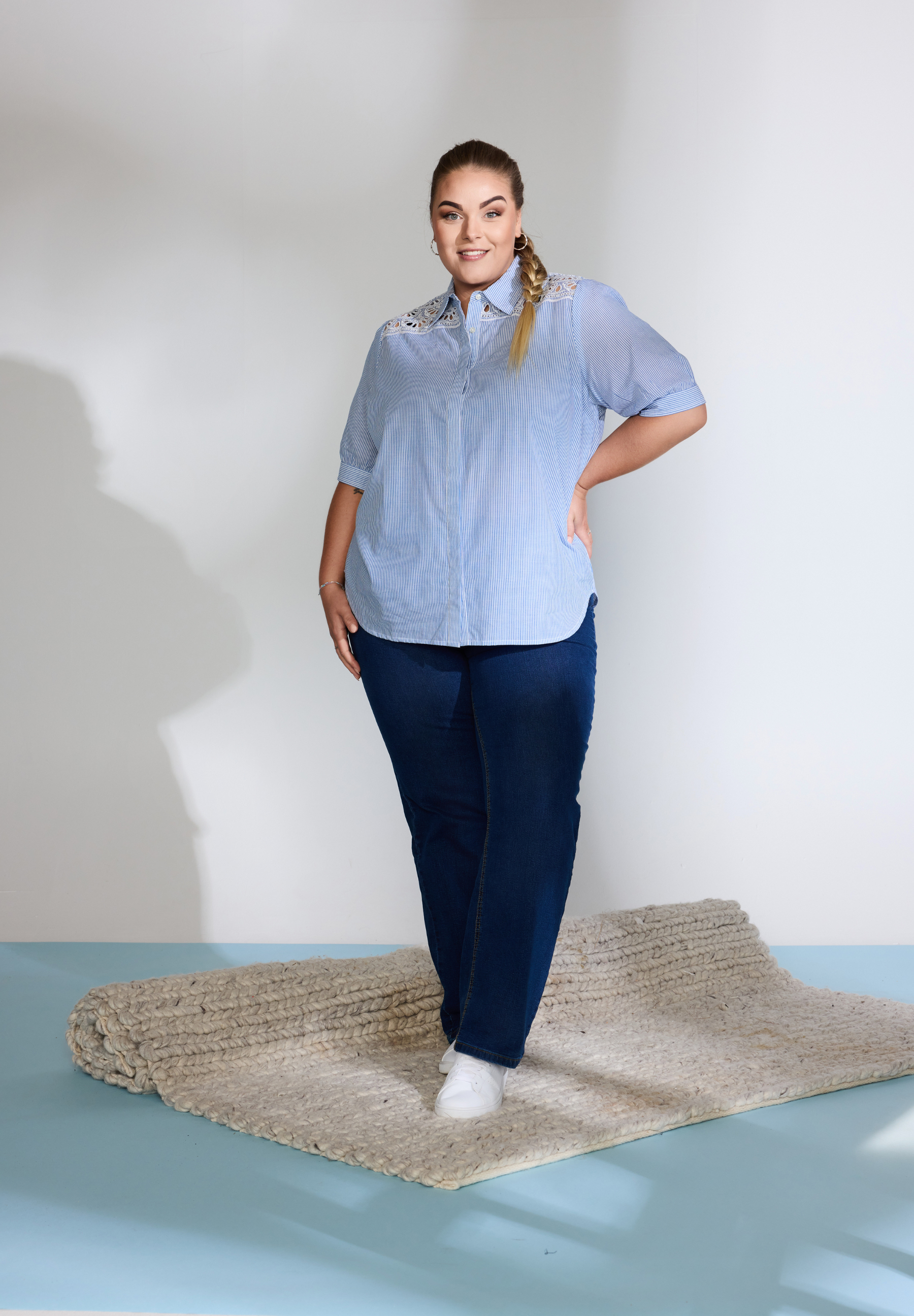 NO. 1 BY OX Skjorte med broderi Skjorter White/Blue pinstripe