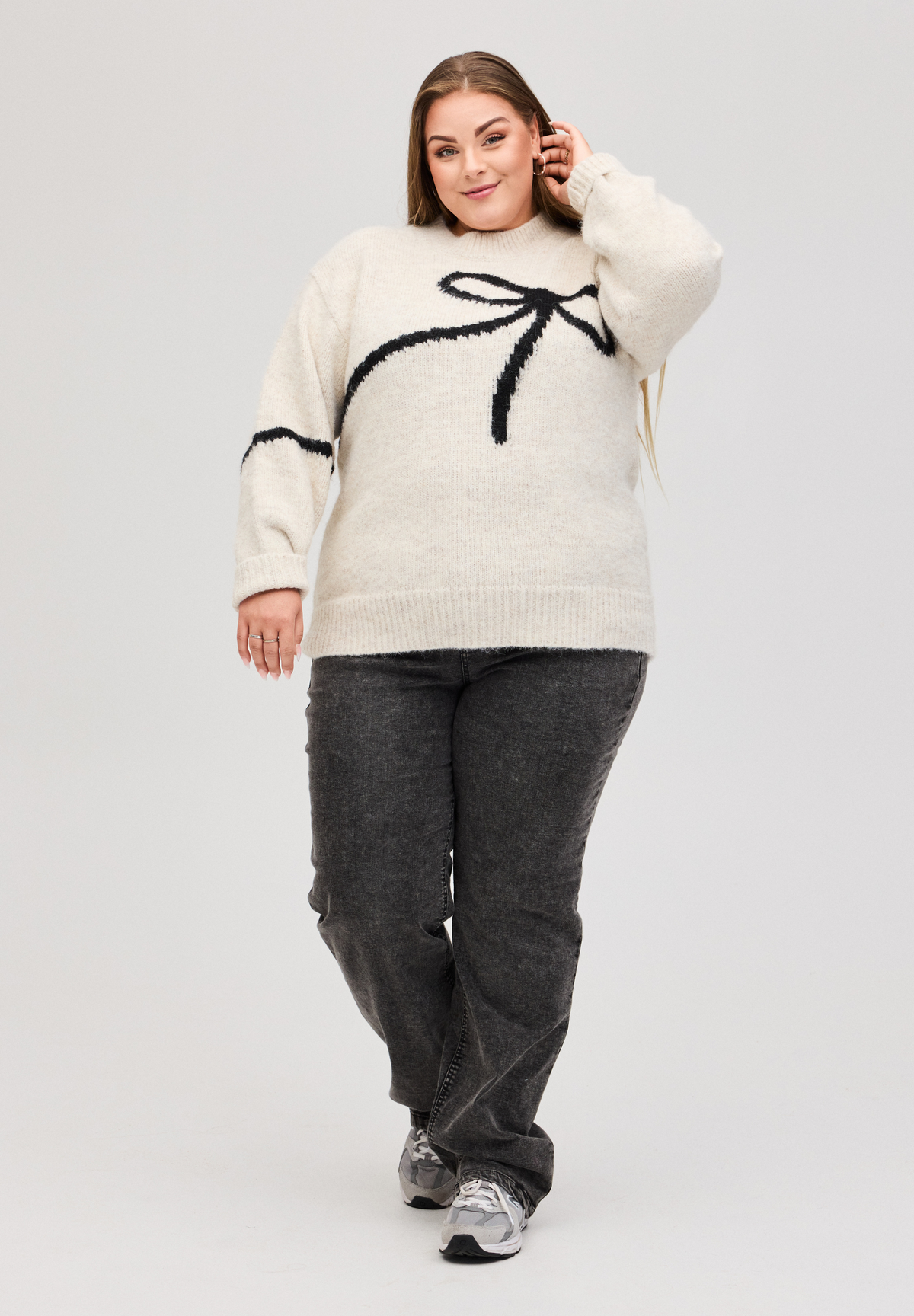 NO. 1 BY OX Sweater med sort sløjfe Sweaters Cream Mélange w Black bow