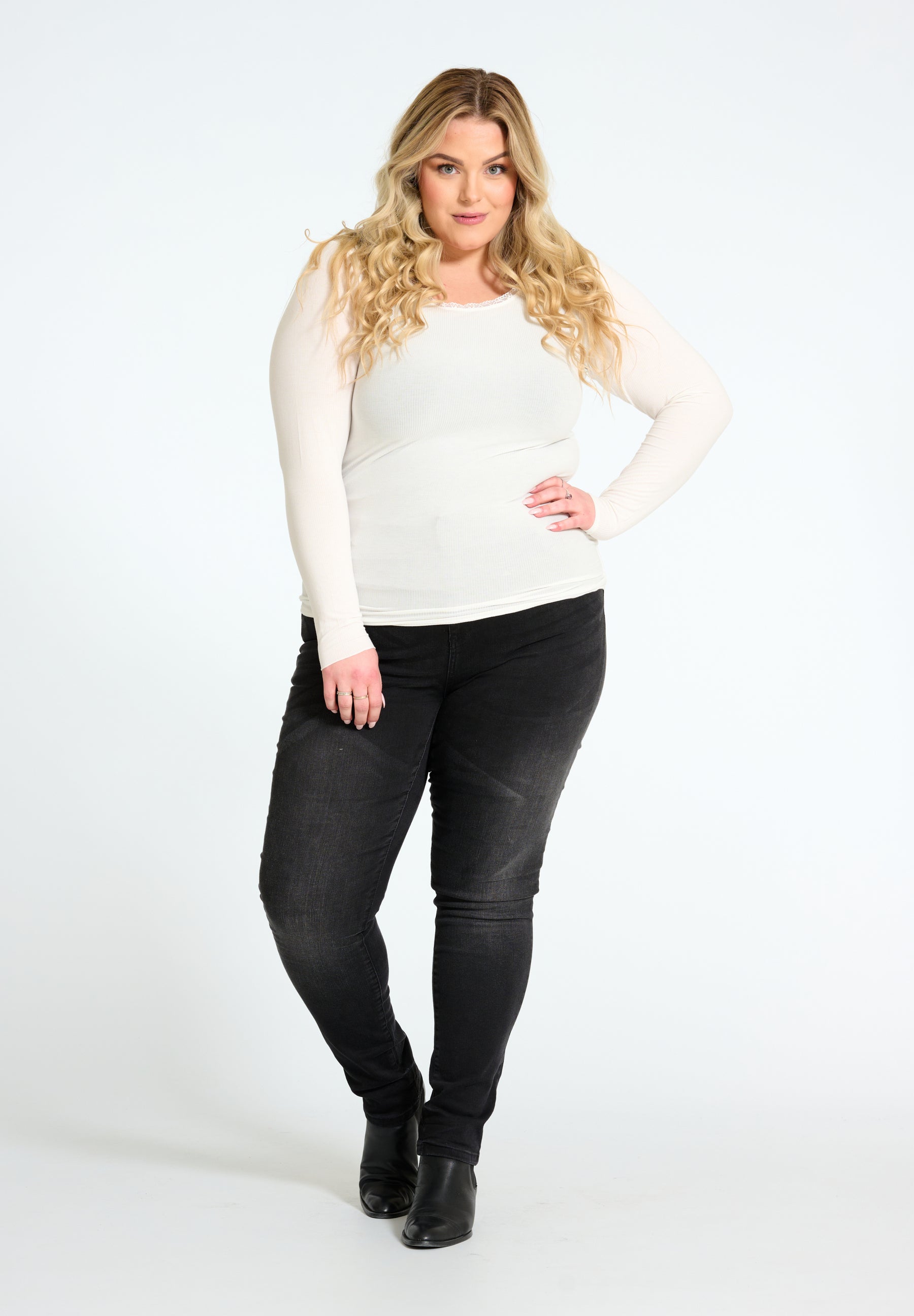 NO. 1 BY OX Basic langærmet T-shirt T-shirts Hvid