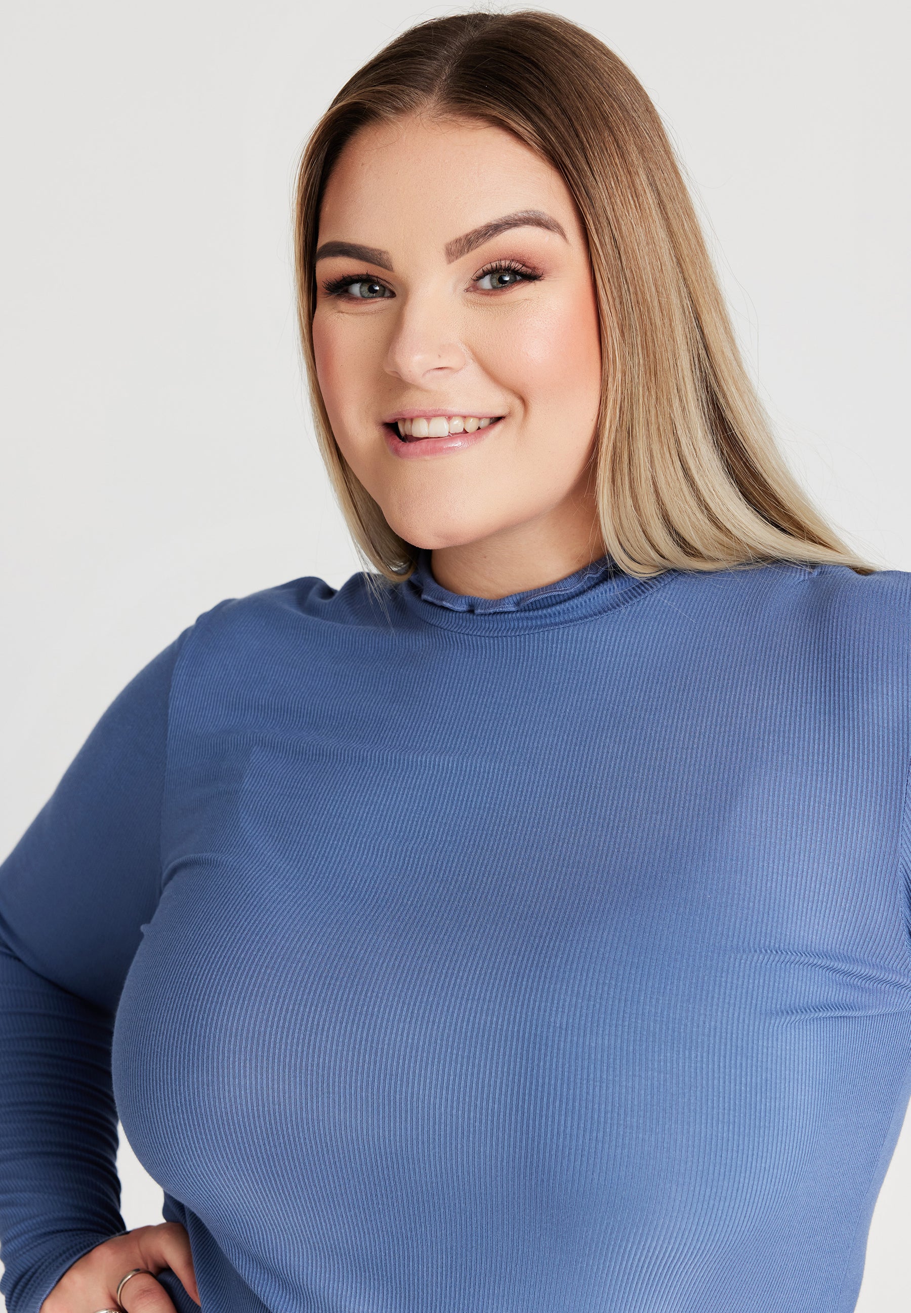NO. 1 BY OX Bluse med bølgekant Bluser Blå