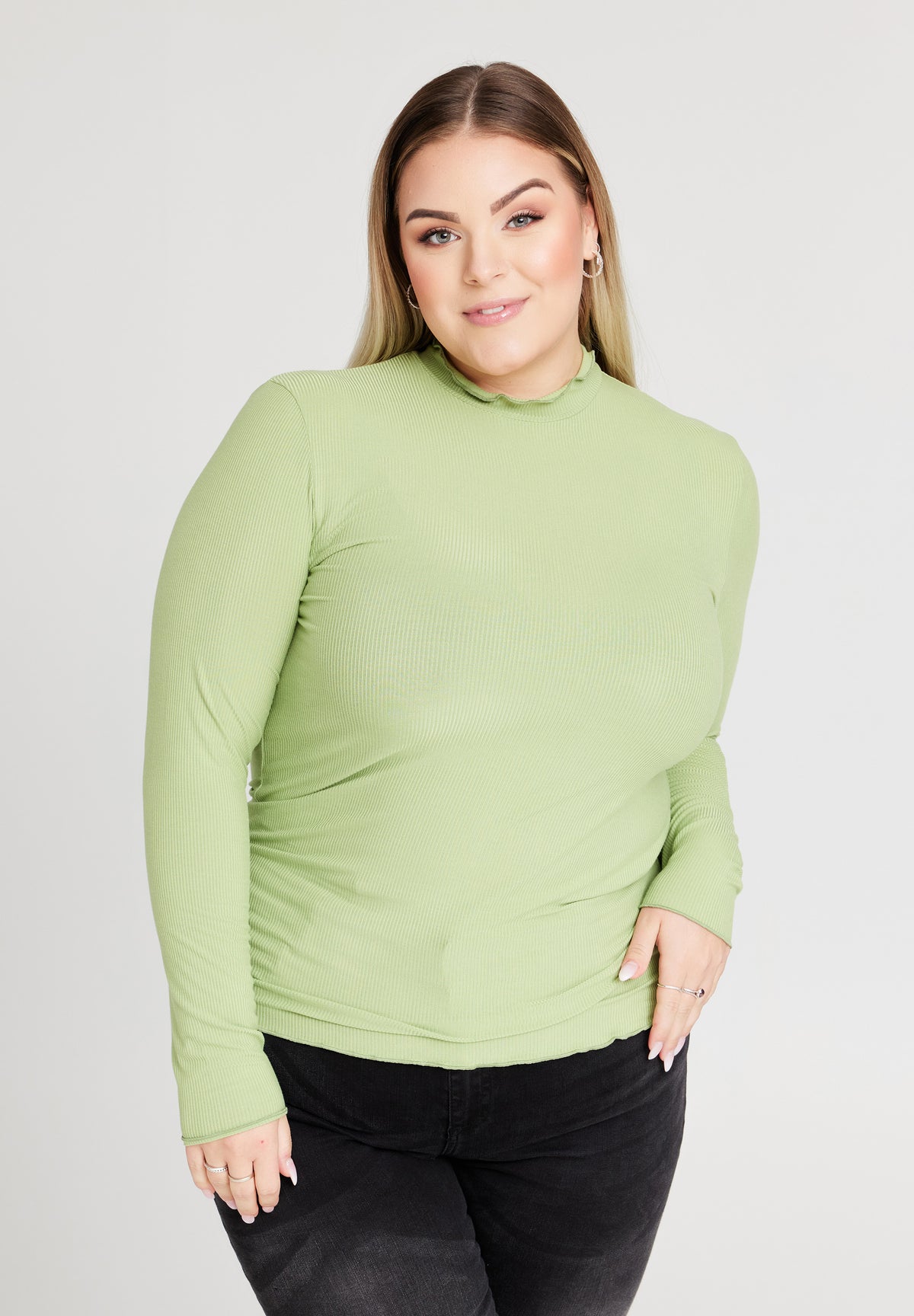 NO. 1 BY OX Bluse med bølgekant Bluser Grøn