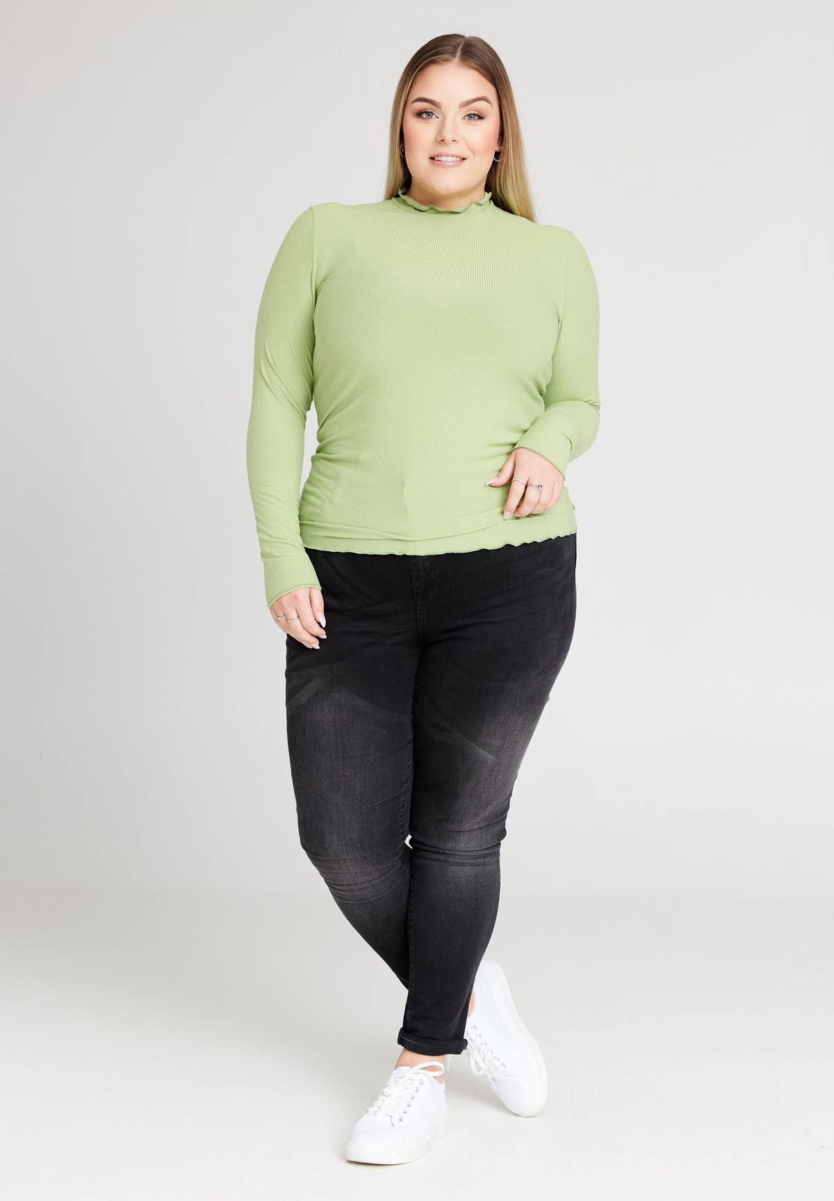 NO. 1 BY OX Bluse med bølgekant Bluser Grøn