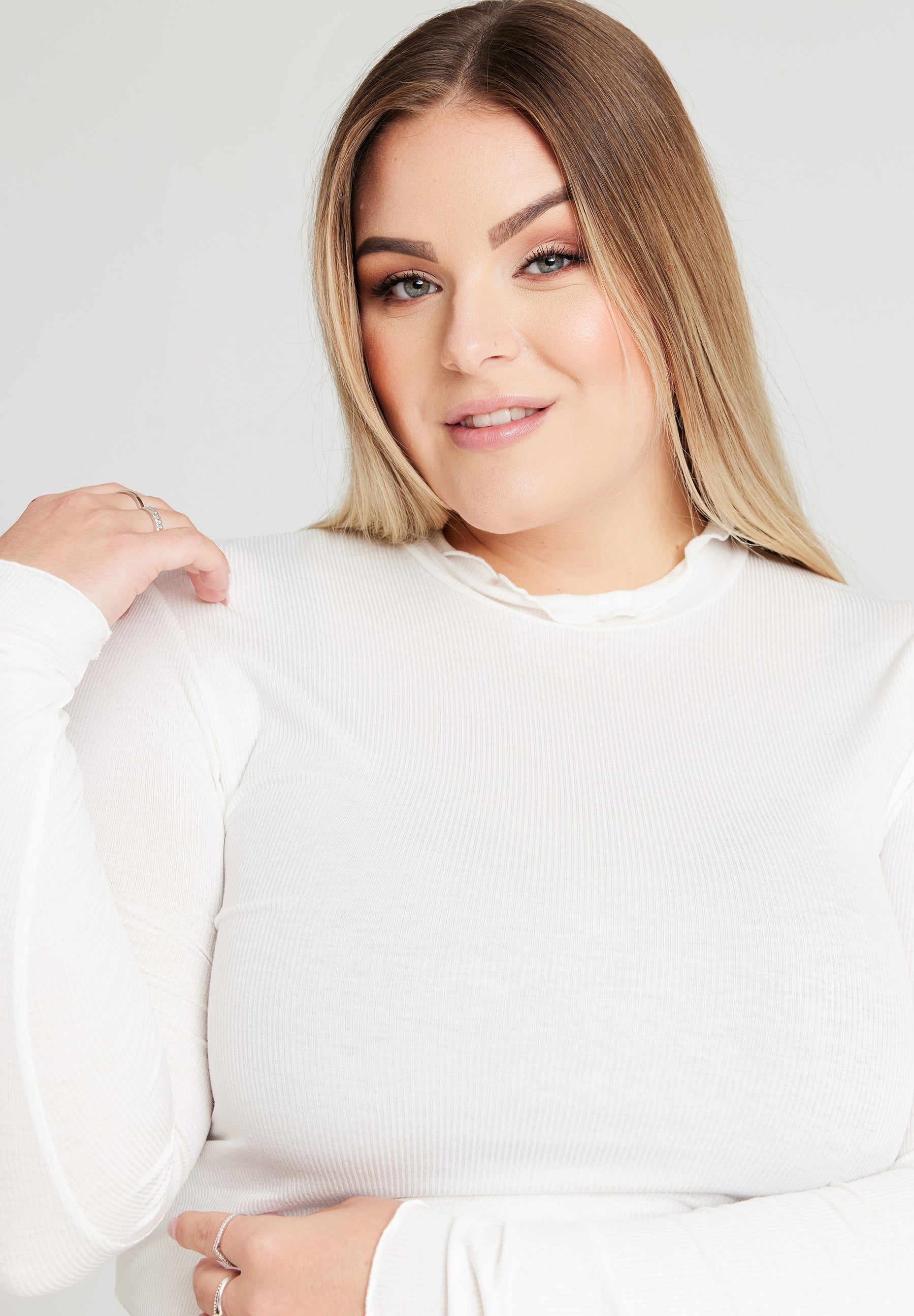 NO. 1 BY OX Bluse med bølgekant Bluser Hvid