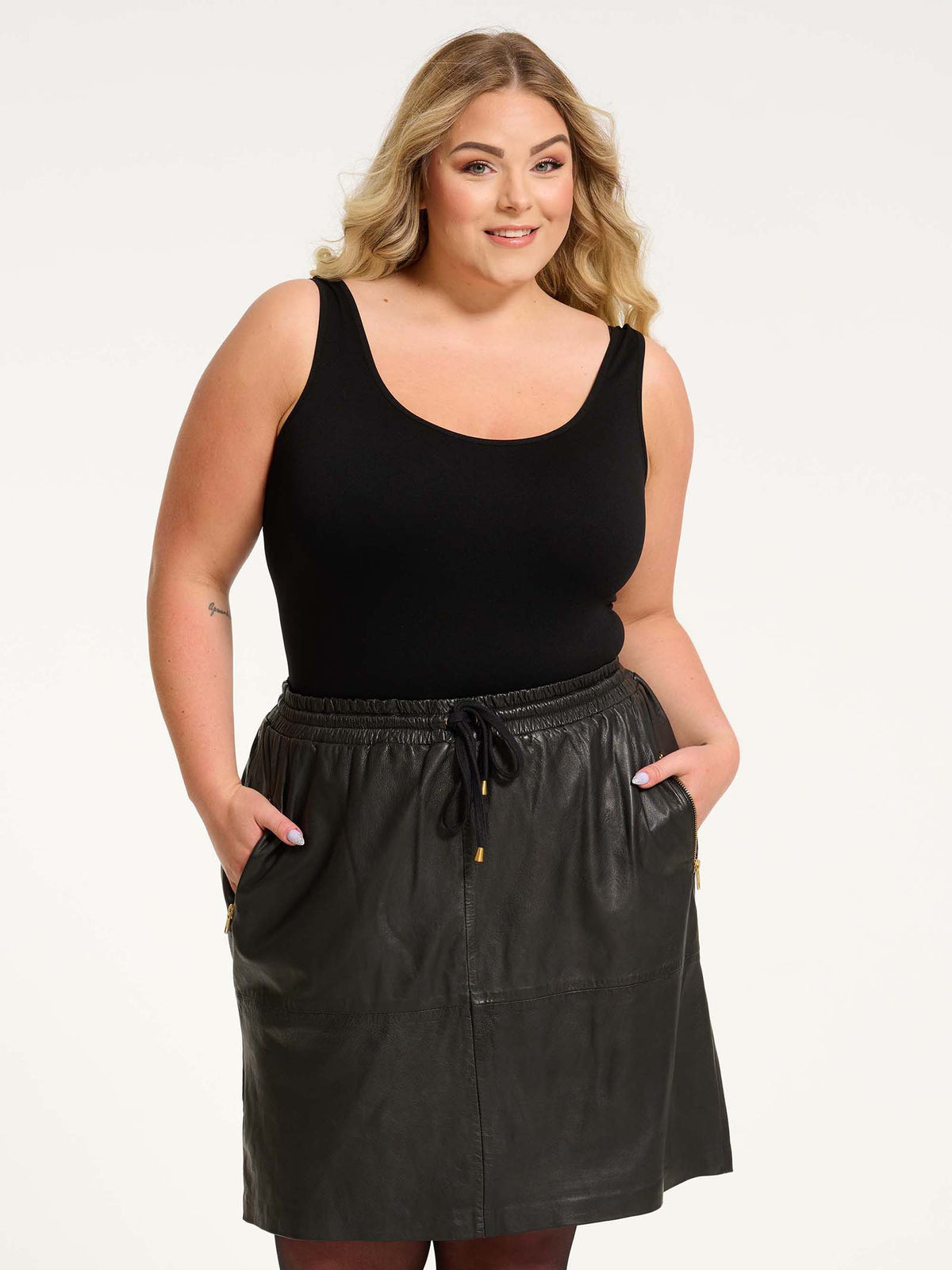 NO. 1 BY OX Lædernederdel (Str. 36 - 46) Nederdele Sort