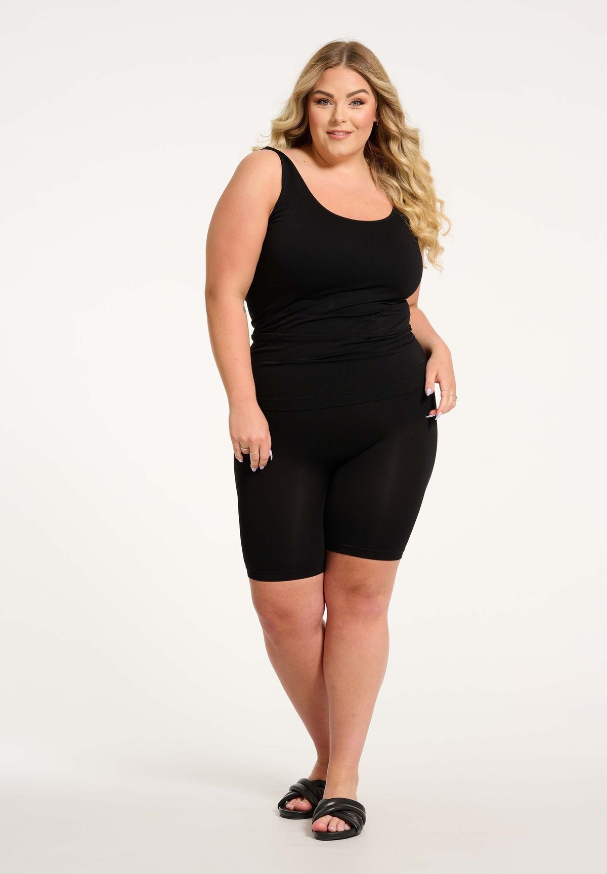 NO. 1 BY OX Shape shorts Leggings Sort