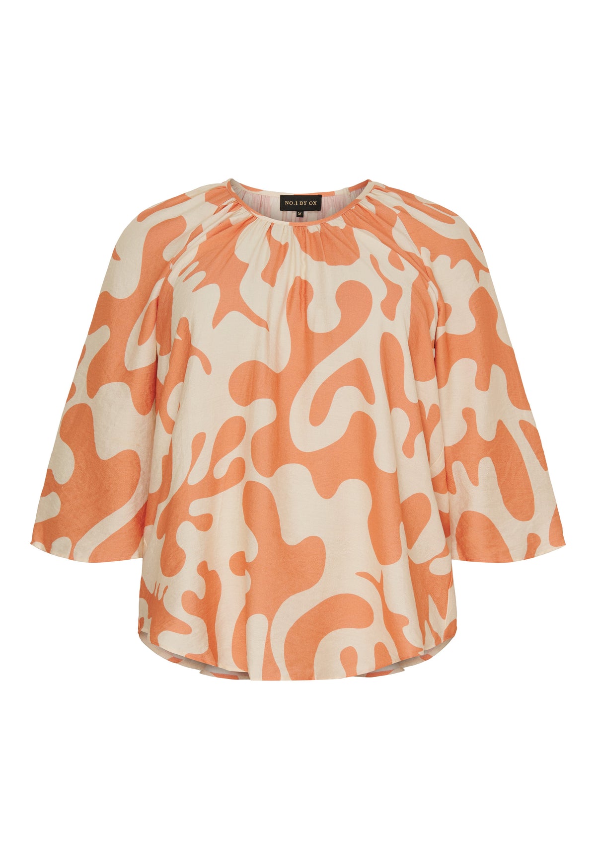 NO. 1 BY OX Blouse w wrinkles in neckline and 3/4 sleeves Bluser Sand w Coral Reef splatter print