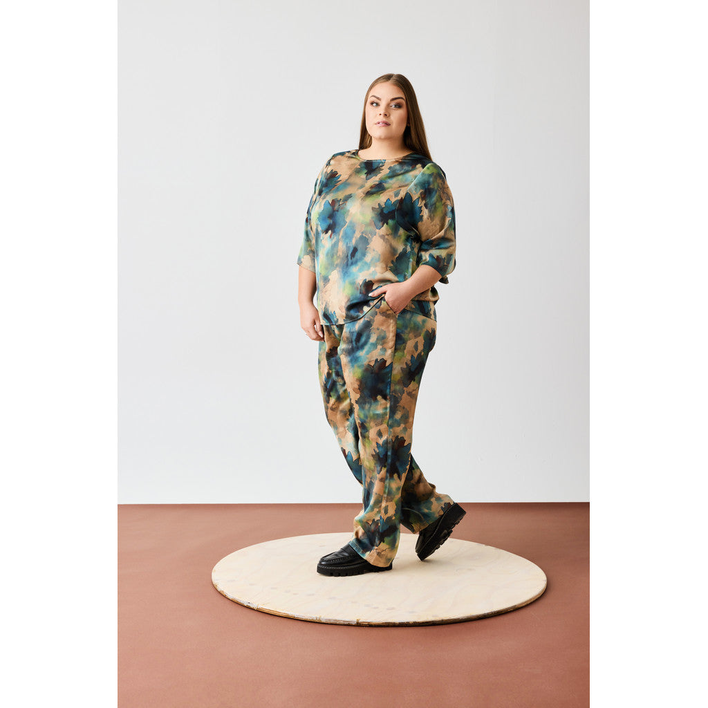 NO. 1 BY OX Bluse med 3/4 ærmer Bluser Sand with Blue and Green watercolor flowers