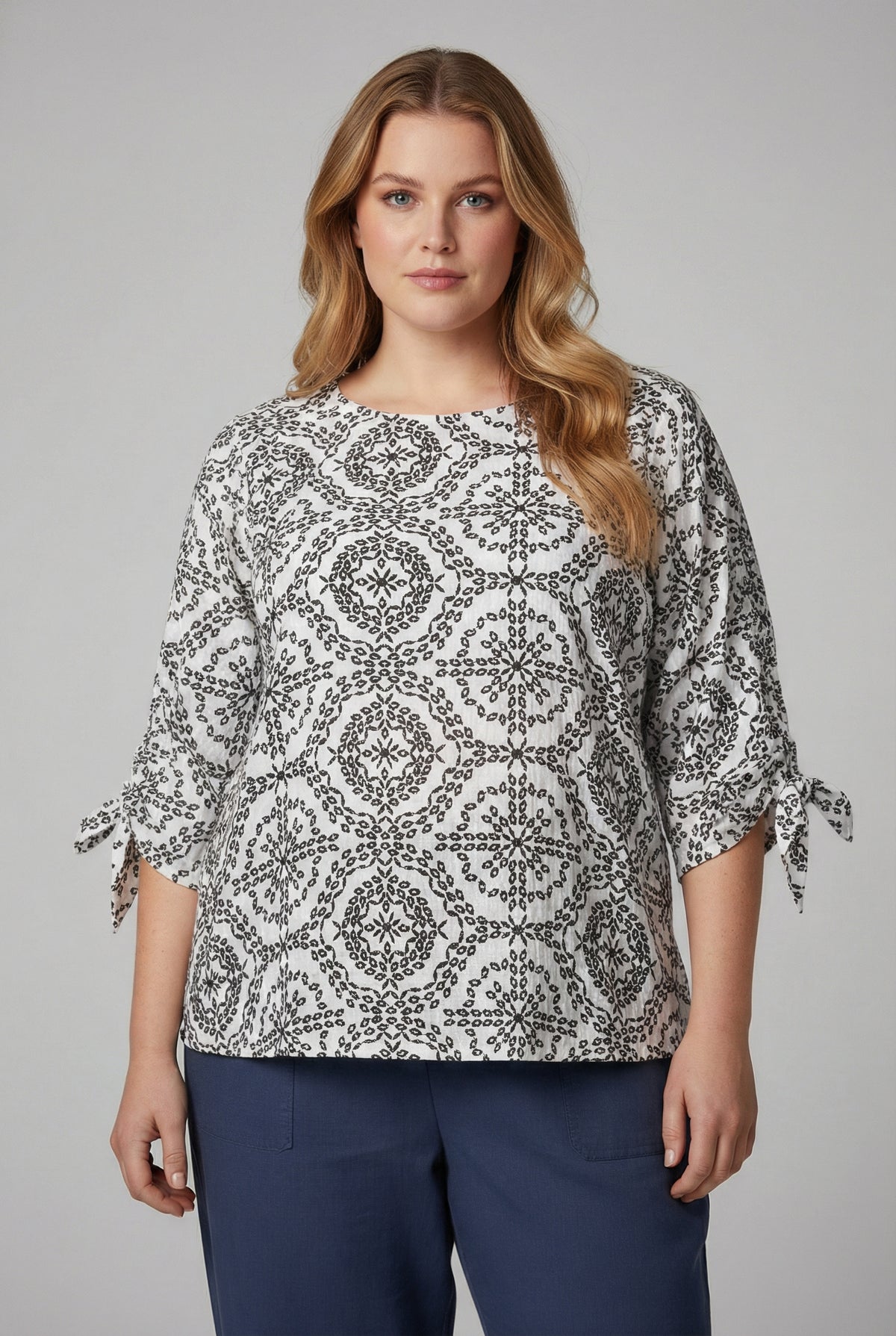 NO. 1 BY OX Bluse med bindebånd Bluser White w Black Circle Print