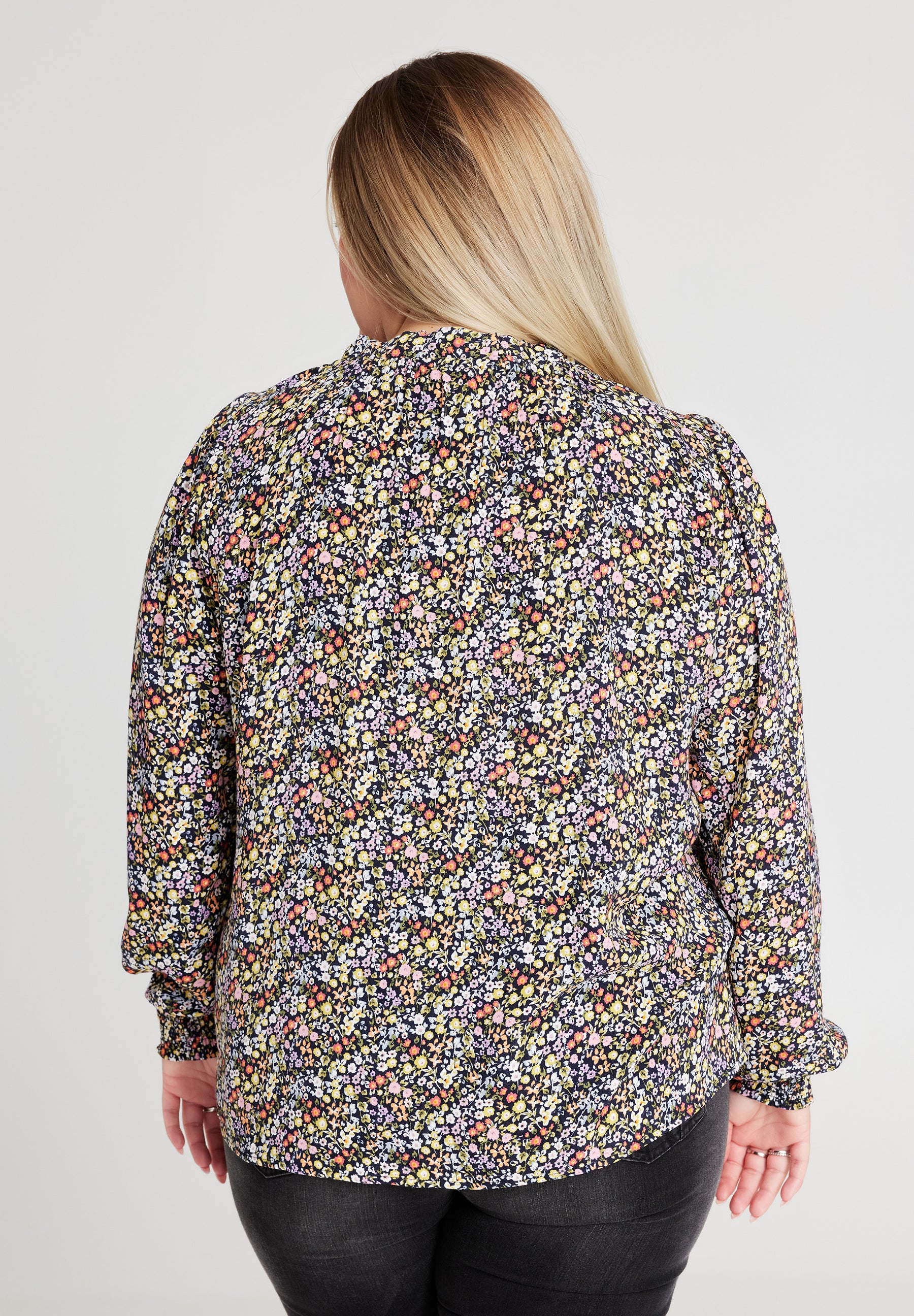 NO. 1 BY OX Blus med blommigt tryck Blusar Multi