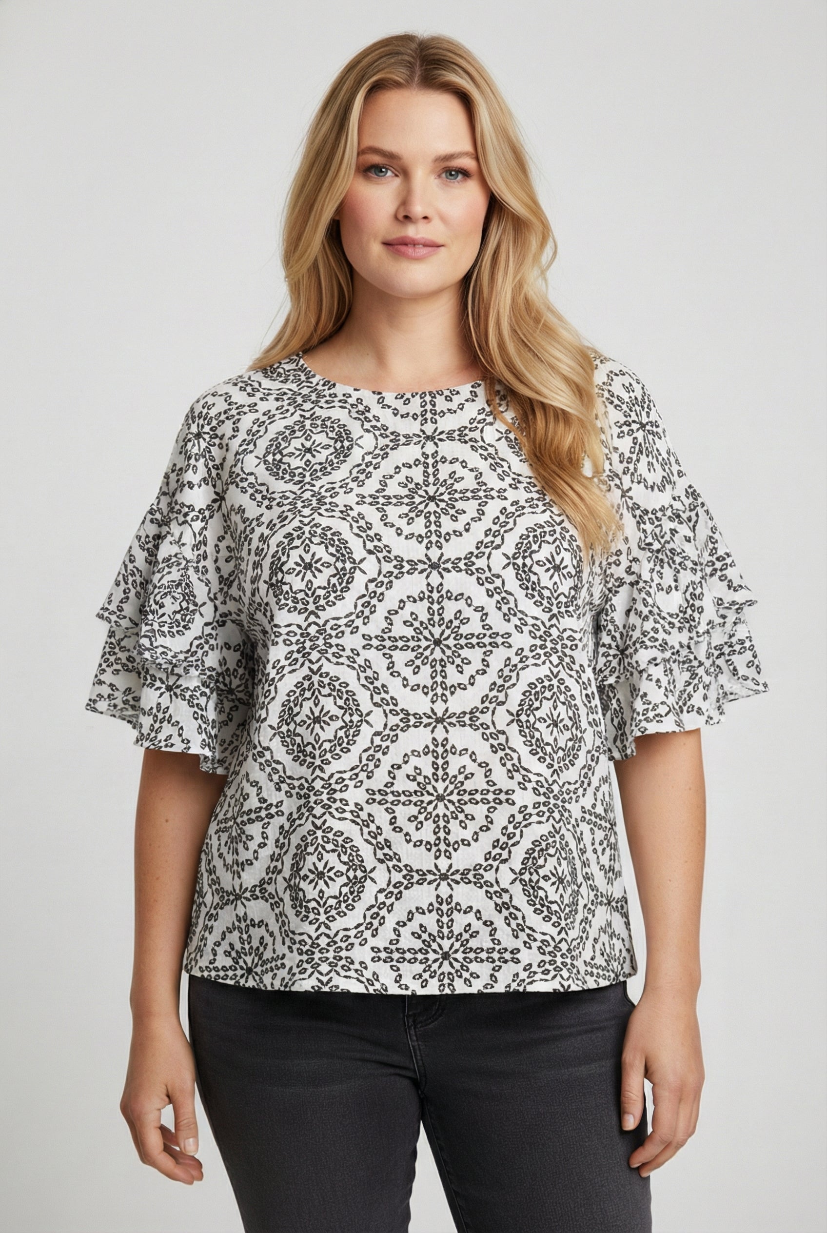 NO. 1 BY OX Bluse med korte ærmer Bluser White w Black Circle Print