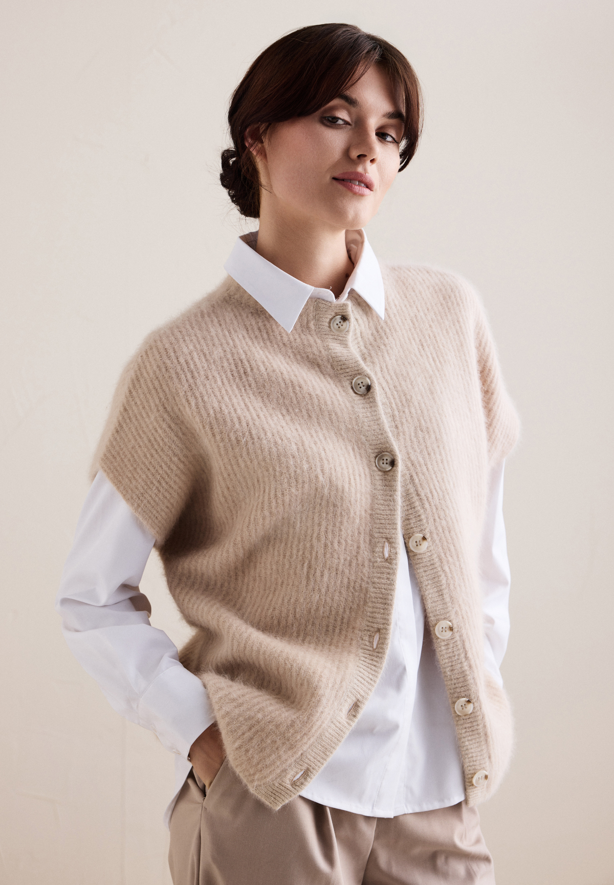BTFCPH Cashmere cardigan med korte ærmer i vaskebjørnsgarn Veste Sand Beige