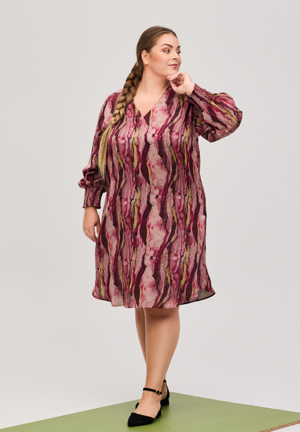 NO. 1 BY OX Elegant kjole Kjoler Pink watercolour print