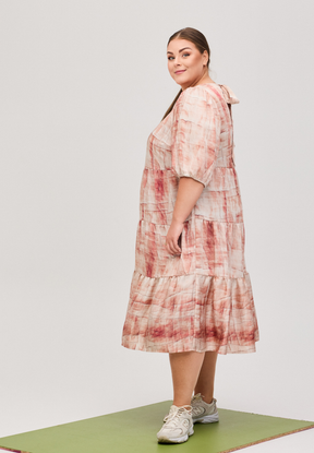 NO. 1 BY OX Elegant kjole med bindebånd Kjoler Light pink earth print