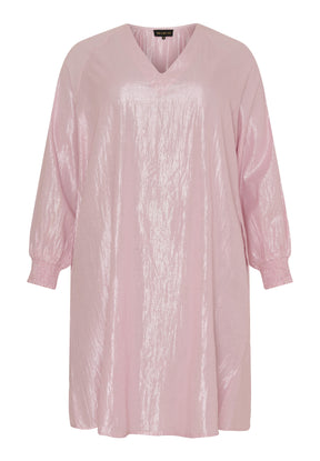 NO. 1 BY OX Elegant og feminin kjole Kjoler Rosa