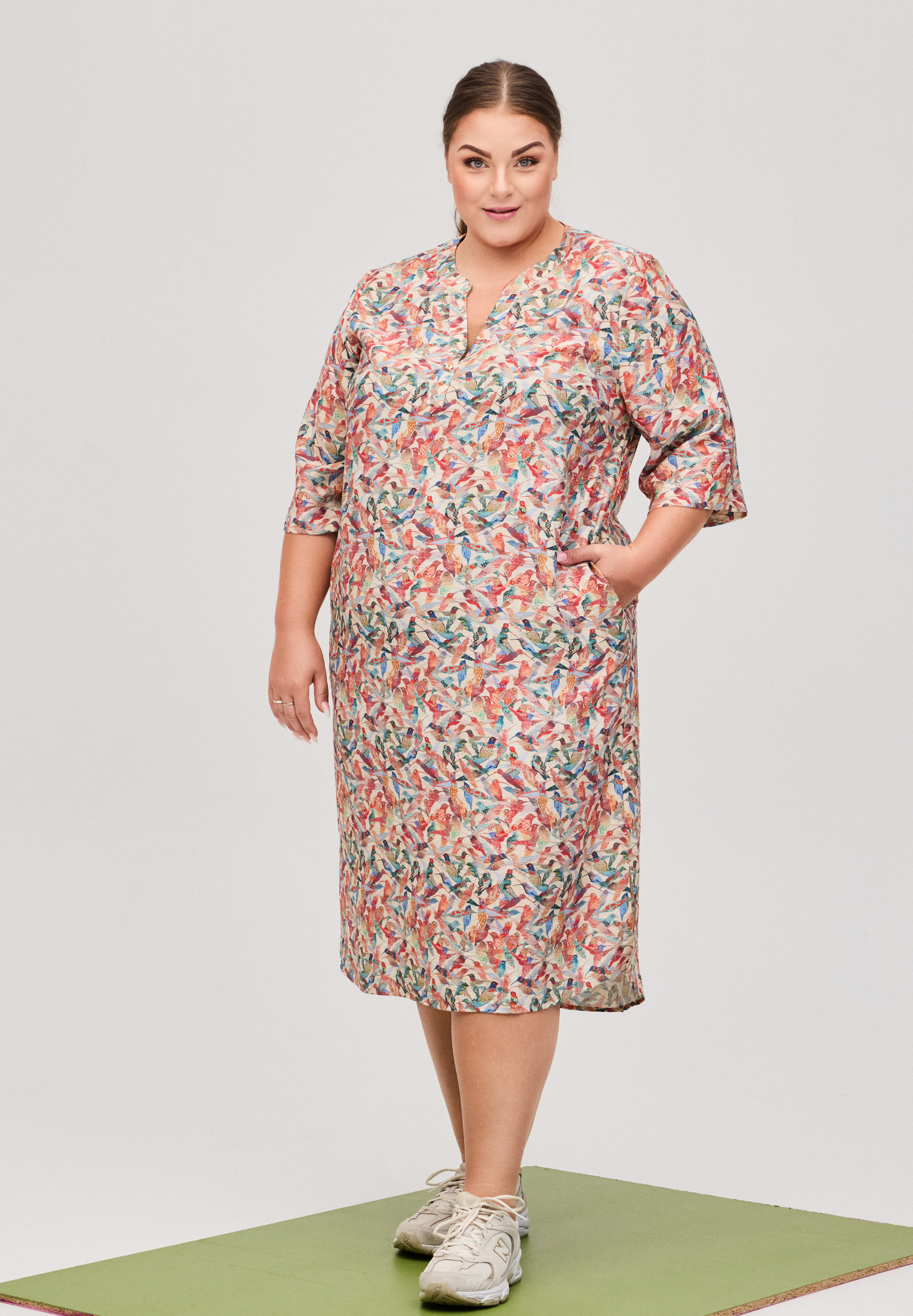 NO. 1 BY OX Kjole med fugleprint Kjoler Cream w coloured birds