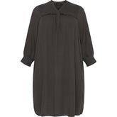 NO. 1 BY OX Kjole med smock detaljer Kjoler Dark Tin Grey