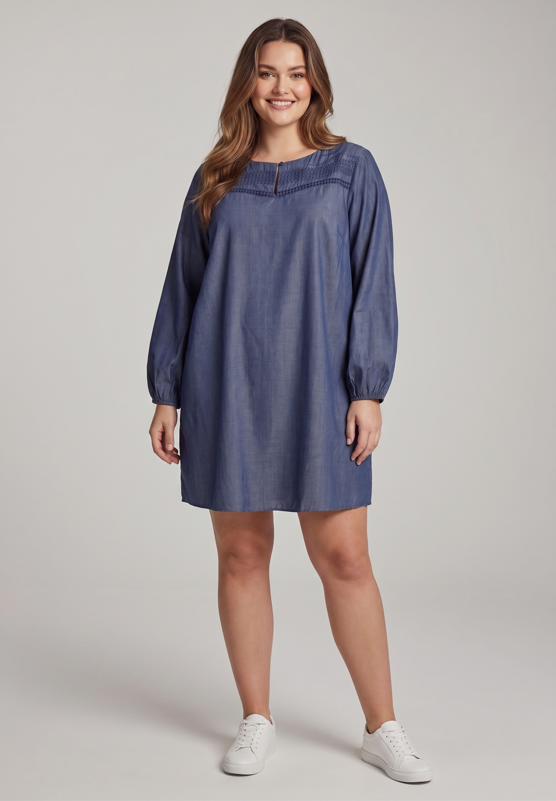 NO. 1 BY OX Tunika med broderi Tunika Blå