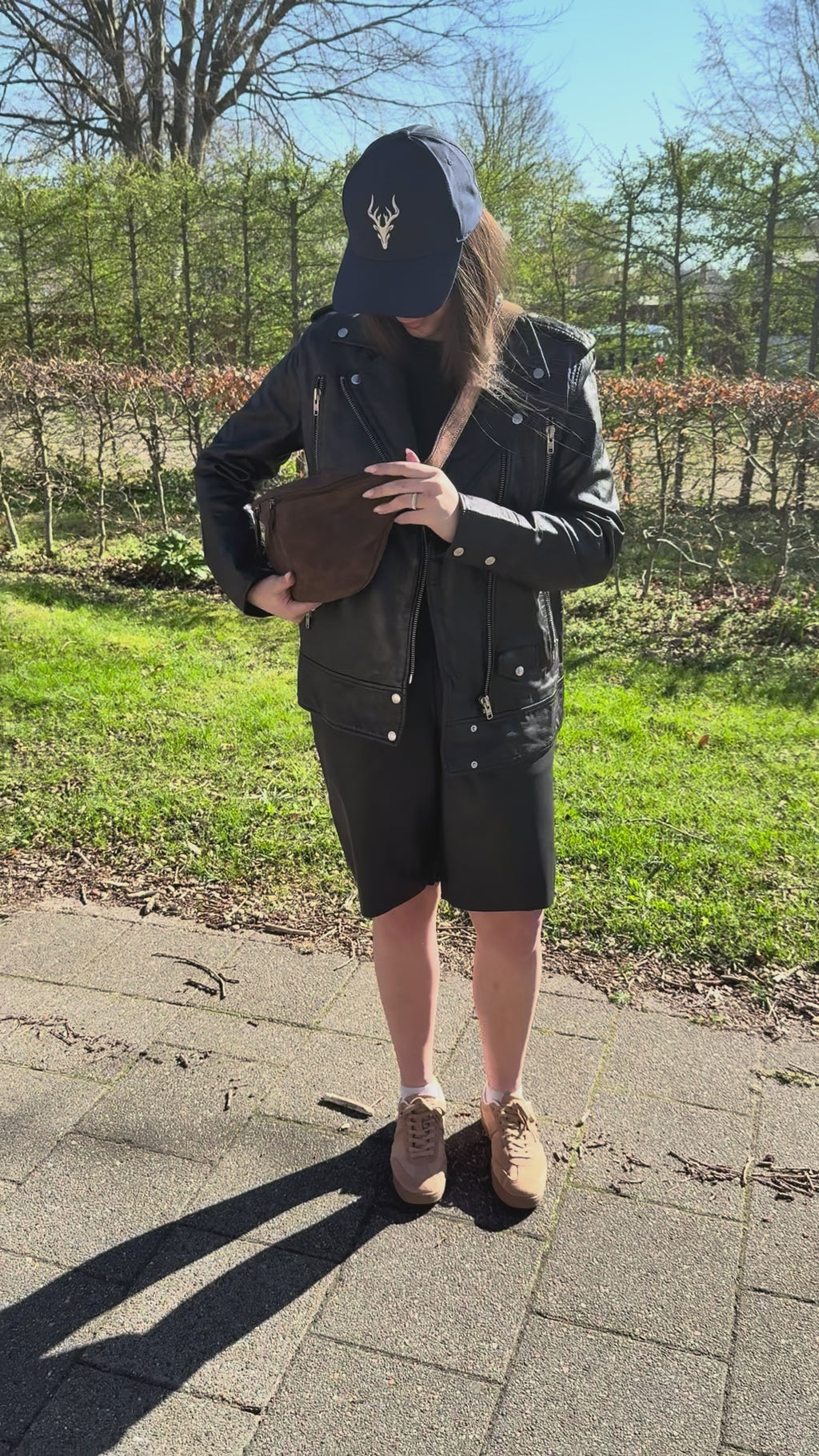 BTFCPH Bumbag i ruskind med lynlåslommer Tasker Brun