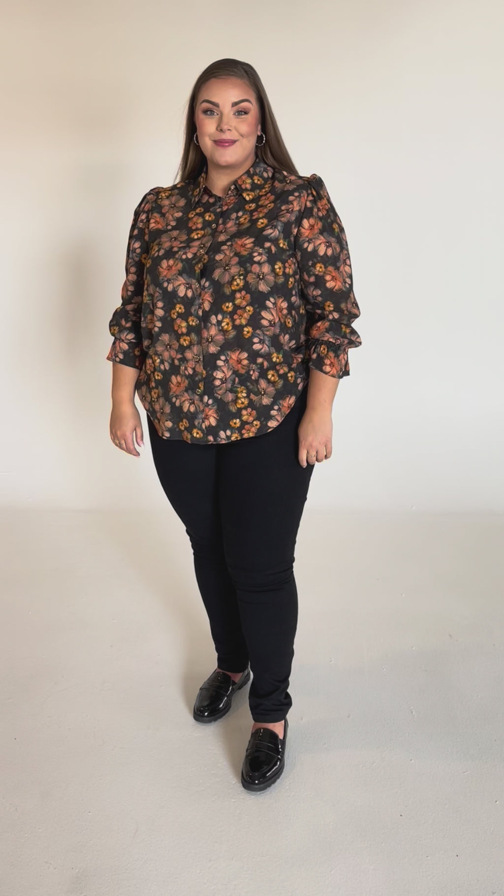 NO. 1 BY OX Elegant skjorte med blomsterprint Skjorter Black w Marmalade Rose flowers