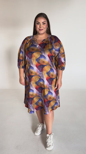 NO. 1 BY OX Kjole med farverigt print Kjoler Cobolt Blue w Pompeian Red/Apricot circles