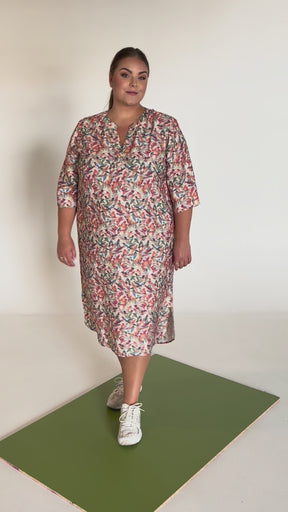 NO. 1 BY OX Kjole med fugleprint Kjoler Cream w coloured birds