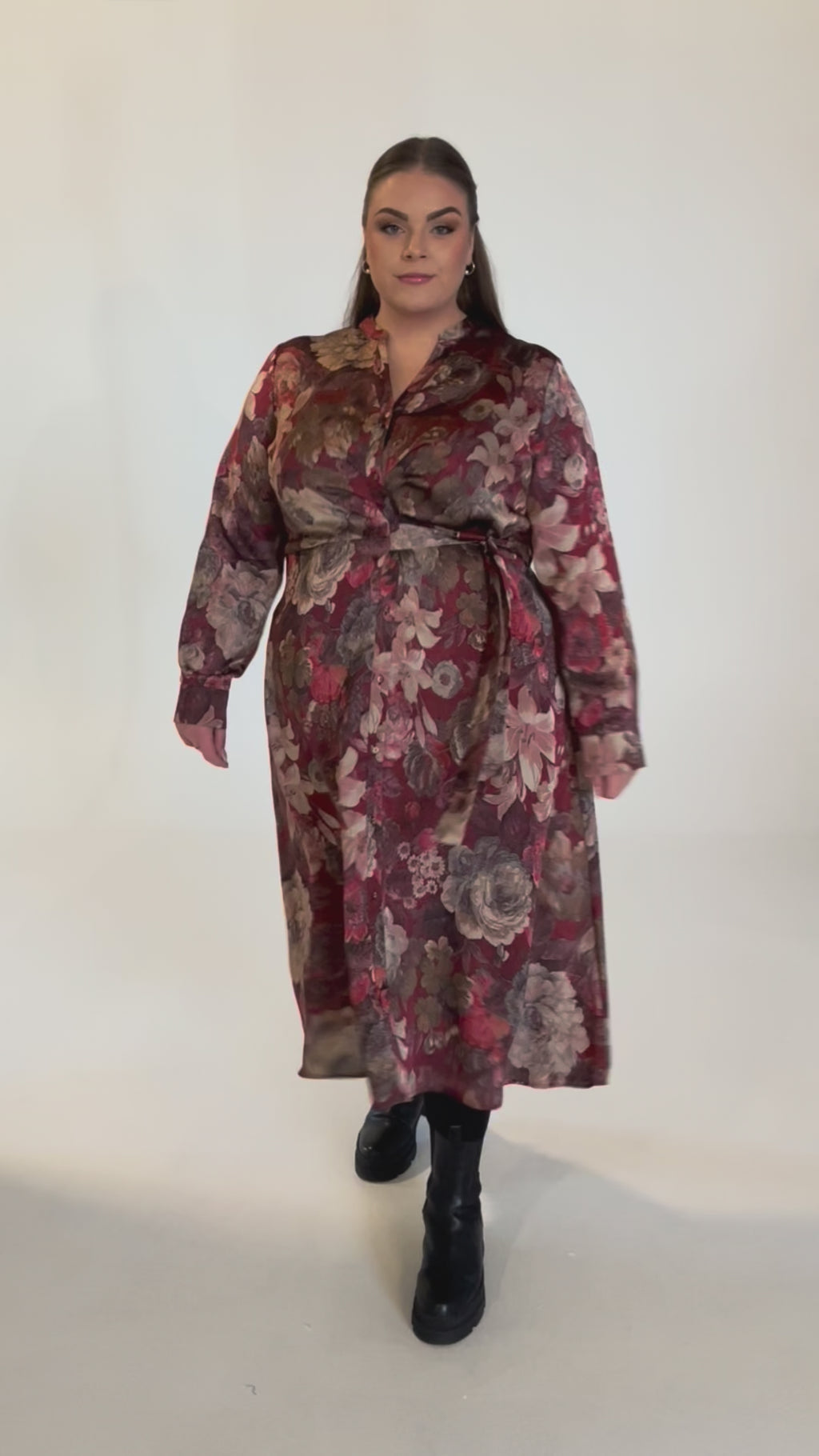 NO. 1 BY OX Elegant kjole med bindebånd Kjoler Dark Pompeian Red w Marmelade Rose flowers