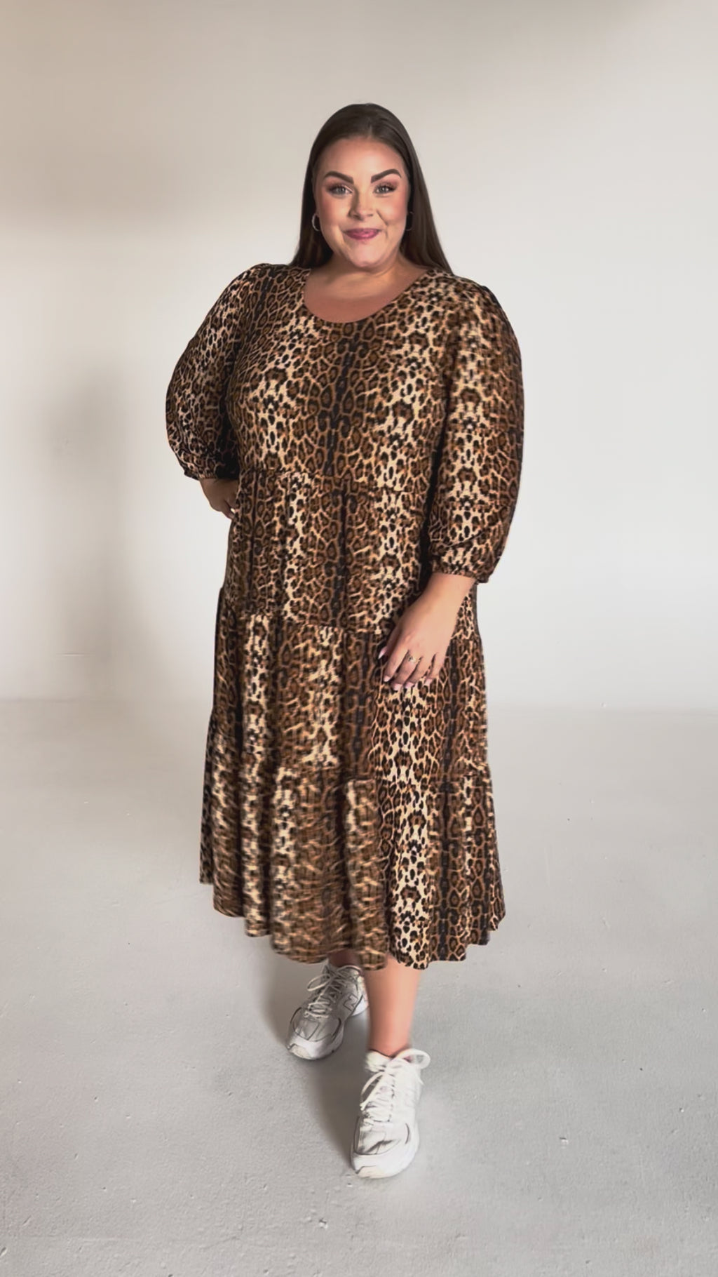 NO. 1 BY OX Kjole med leopardprint Kjoler Brown Leopard print