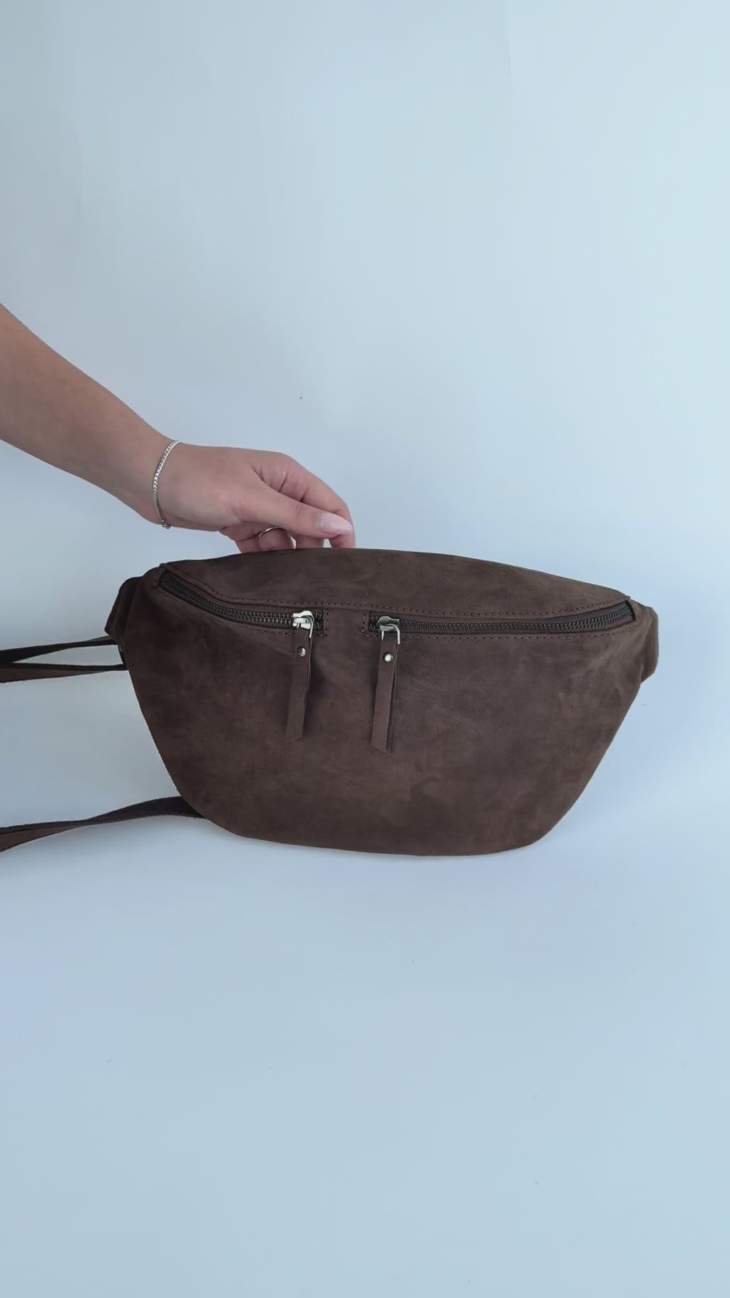 BTFCPH Bumbag i ruskind med lynlåslommer Tasker Brun