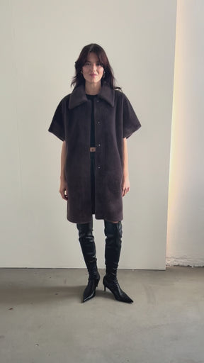 NOTYZ Lang faux fur jakke med korte ærmer Jakker Brun